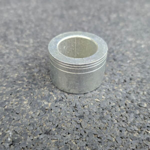 Harley Davidson Spacer 25 mm Breite für Vorderrad rechts